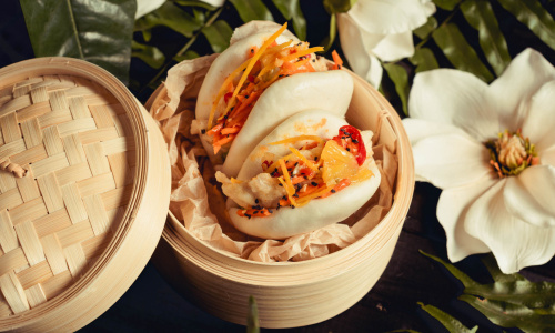 Bao bandelės su Guo Bao vištiena ir aštriomis azijietiškomis morkytėmis