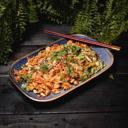 Pad Thai su vištiena