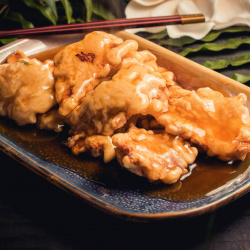 Guo Bao kiauliena su česnakais