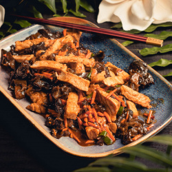 Švelniai aštri žuvies skonio kiauliena